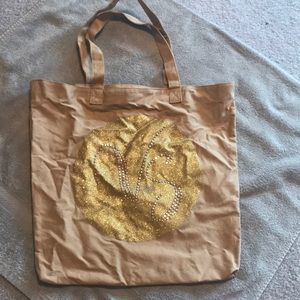 VS tote